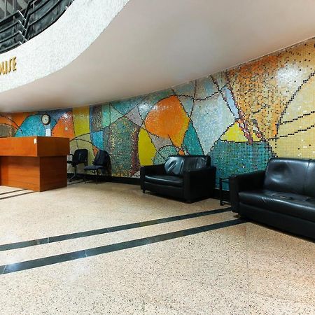Oyo Hotel Metro International Near Lb Stadium Haidarábád Kültér fotó